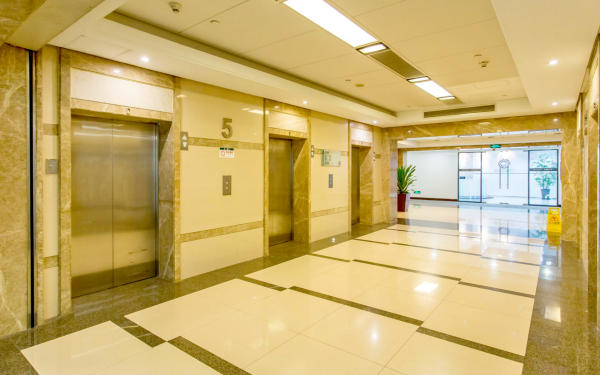5层办公区电梯厅